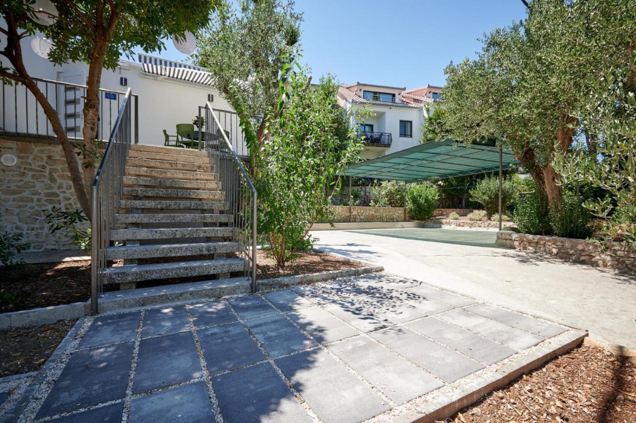 Villa Lovor โตรกีร์ ภายนอก รูปภาพ